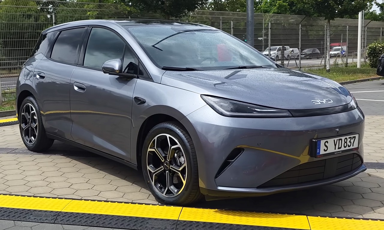 BYD Dolphin G DM-i